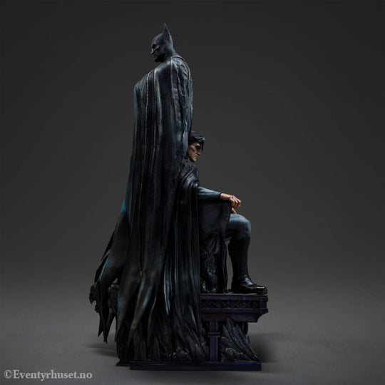 DC Comics Legacy Replica Statue 1/4 Batman and Bruce Wayne 79 cm Collectibles