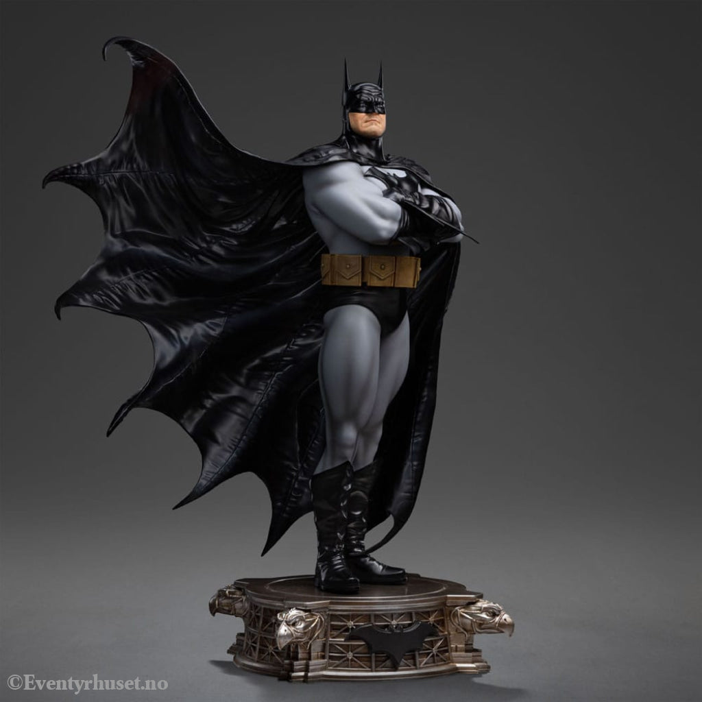 DC Comics Legacy Replica Statue 1/4 Batman DC Trinity 60 cm Collectibles