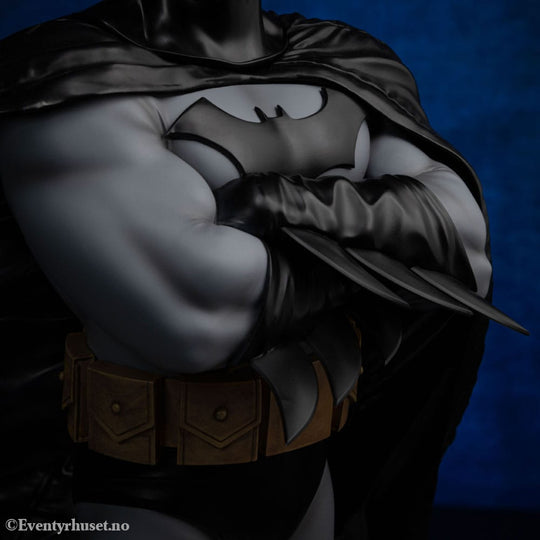 DC Comics Legacy Replica Statue 1/4 Batman DC Trinity 60 cm Collectibles