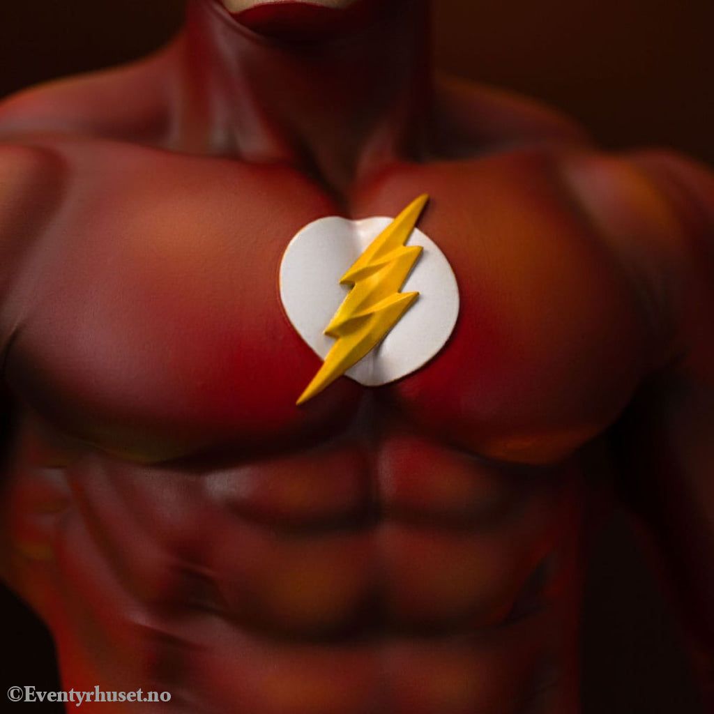 DC Comics Legacy Replica Statue 1/4 Flash 54 cm Collectibles
