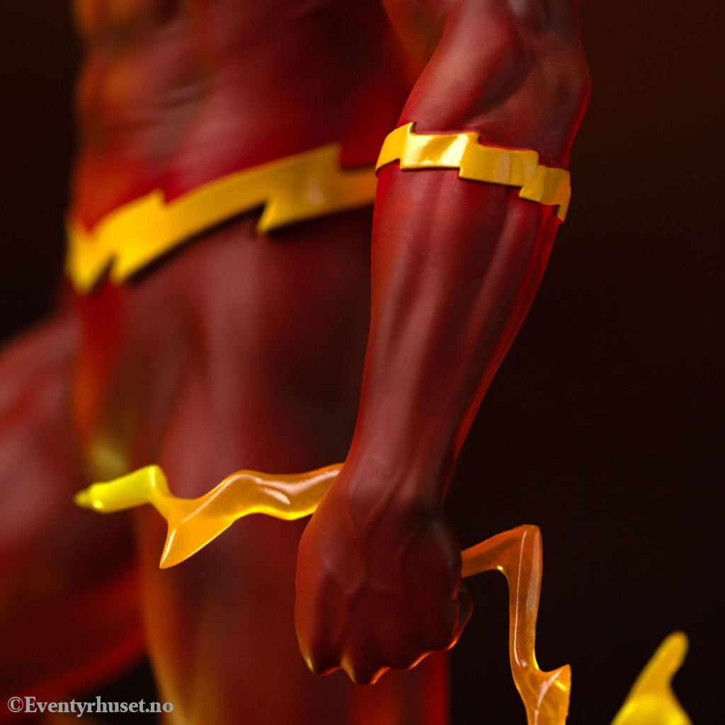 DC Comics Legacy Replica Statue 1/4 Flash 54 cm Collectibles
