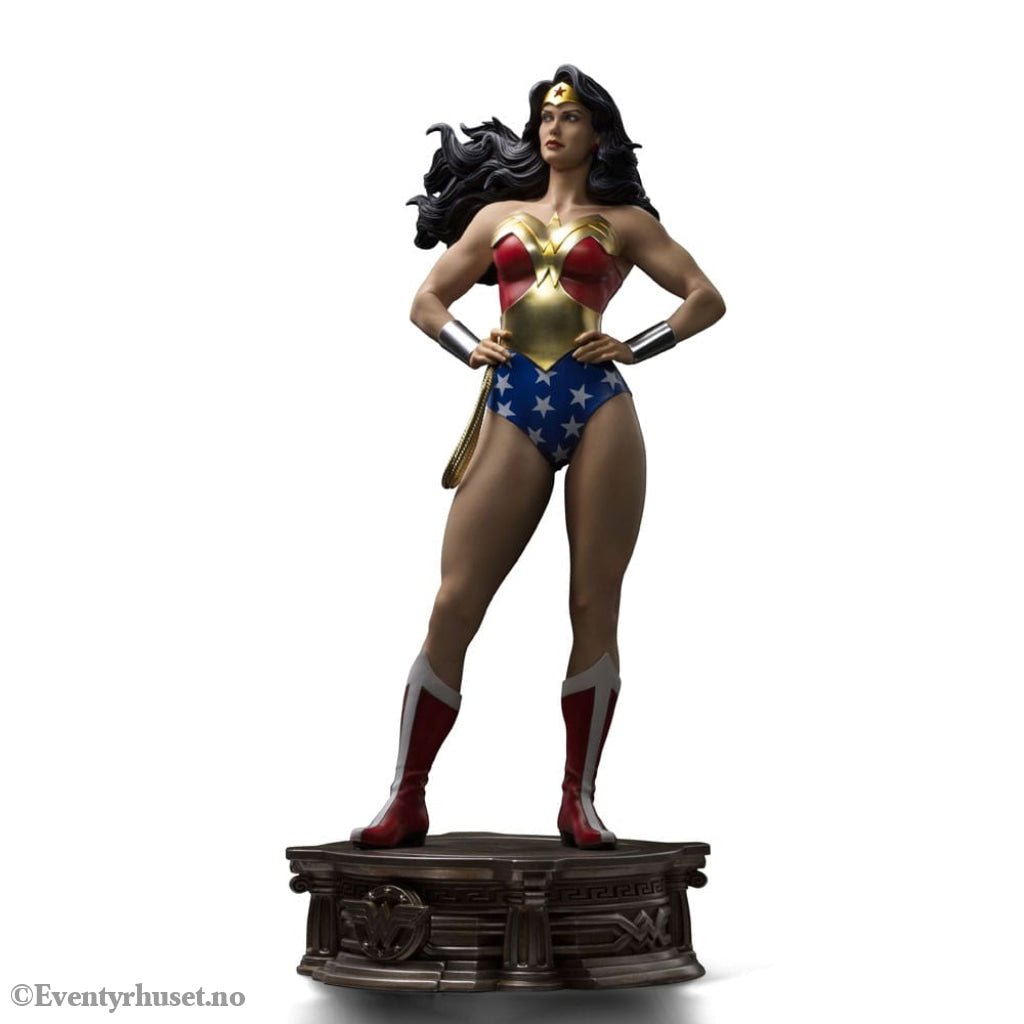 DC Comics Legacy Replica Statue 1/4 Wonder Woman 56 cm Collectibles