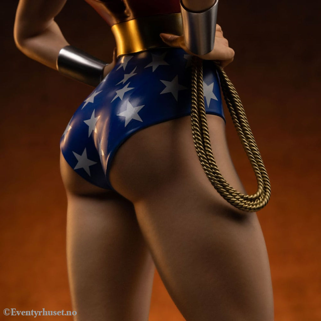 DC Comics Legacy Replica Statue 1/4 Wonder Woman 56 cm Collectibles