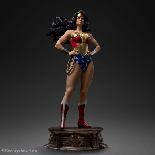 DC Comics Legacy Replica Statue 1/4 Wonder Woman 56 cm Collectibles