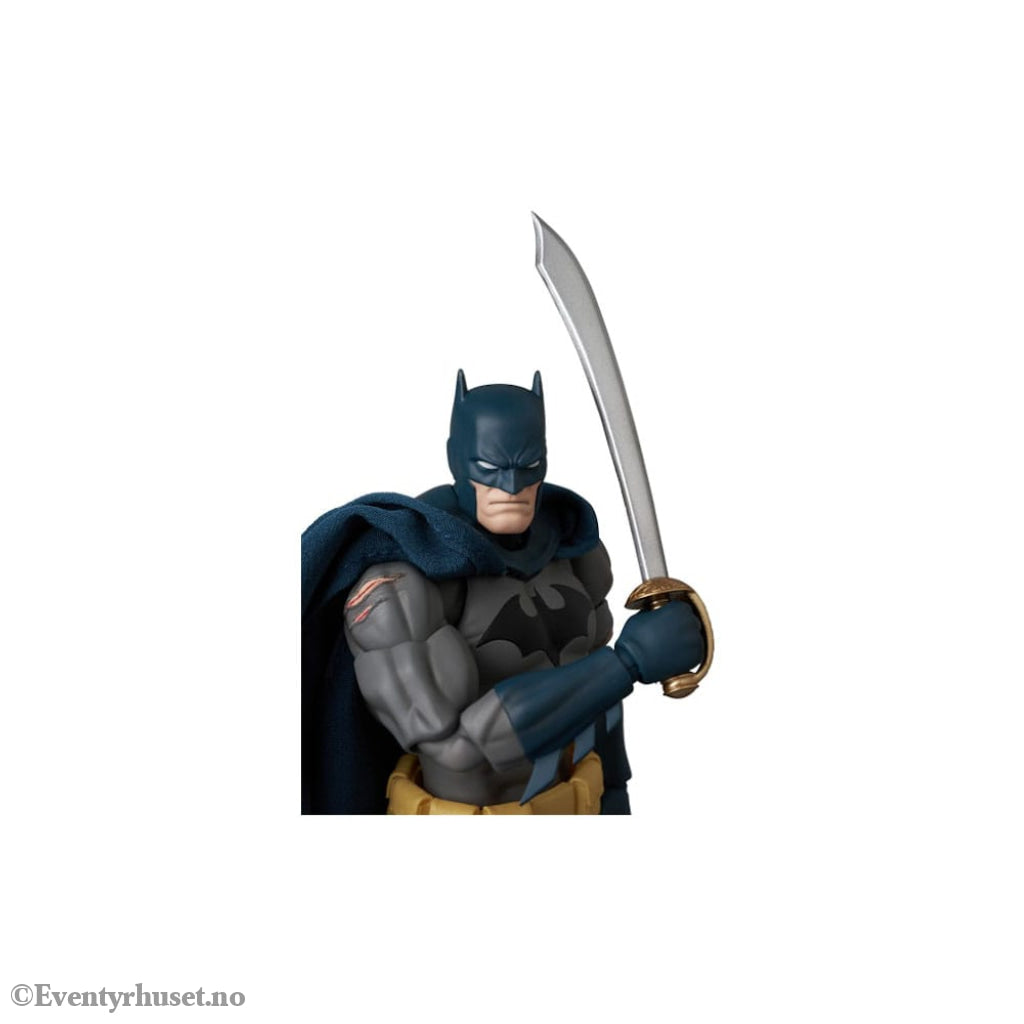 DC Comics MAFEX Action Figure Batman Damage Ver. (Batman: Hush Ver.) 16 cm Toys