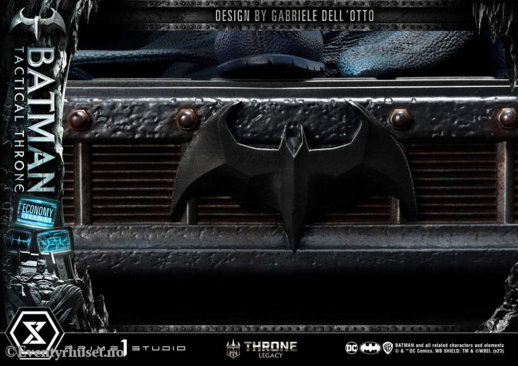 DC Comics Throne Legacy Collection Statue 1/3 Batman Tactical Throne Economy Version 46 cm Collectibles