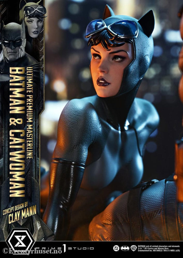 DC Comics Ultimate Premium Masterline Series Statue 1/4 Batman & Catwoman (Concept Design by Clay Mann) 56 cm