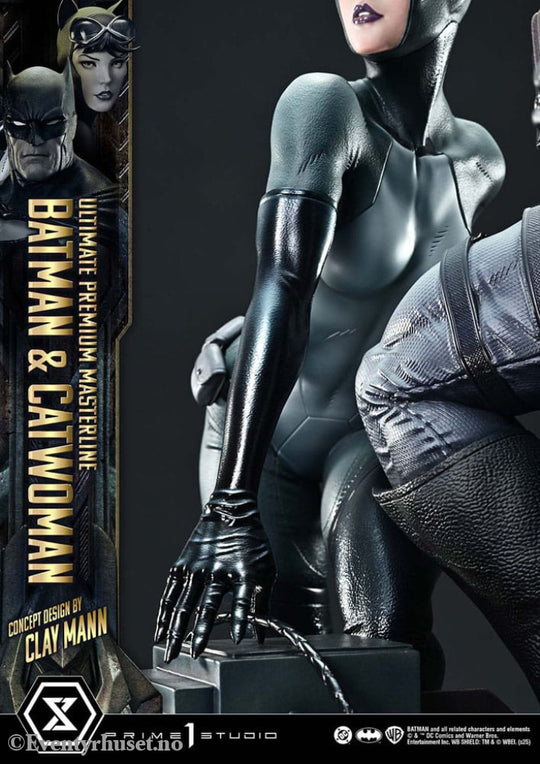 DC Comics Ultimate Premium Masterline Series Statue 1/4 Batman & Catwoman (Concept Design by Clay Mann) 56 cm