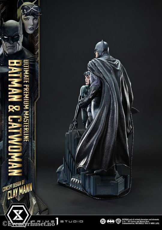 DC Comics Ultimate Premium Masterline Series Statue 1/4 Batman & Catwoman (Concept Design by Clay Mann) 56 cm
