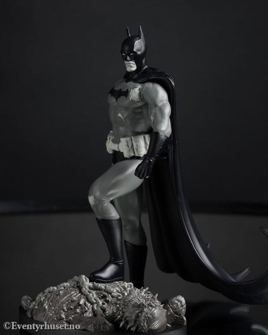 DC Direct Statue 1/10 Batman by Bjorn Barends (Black White) 18 cm Collectibles