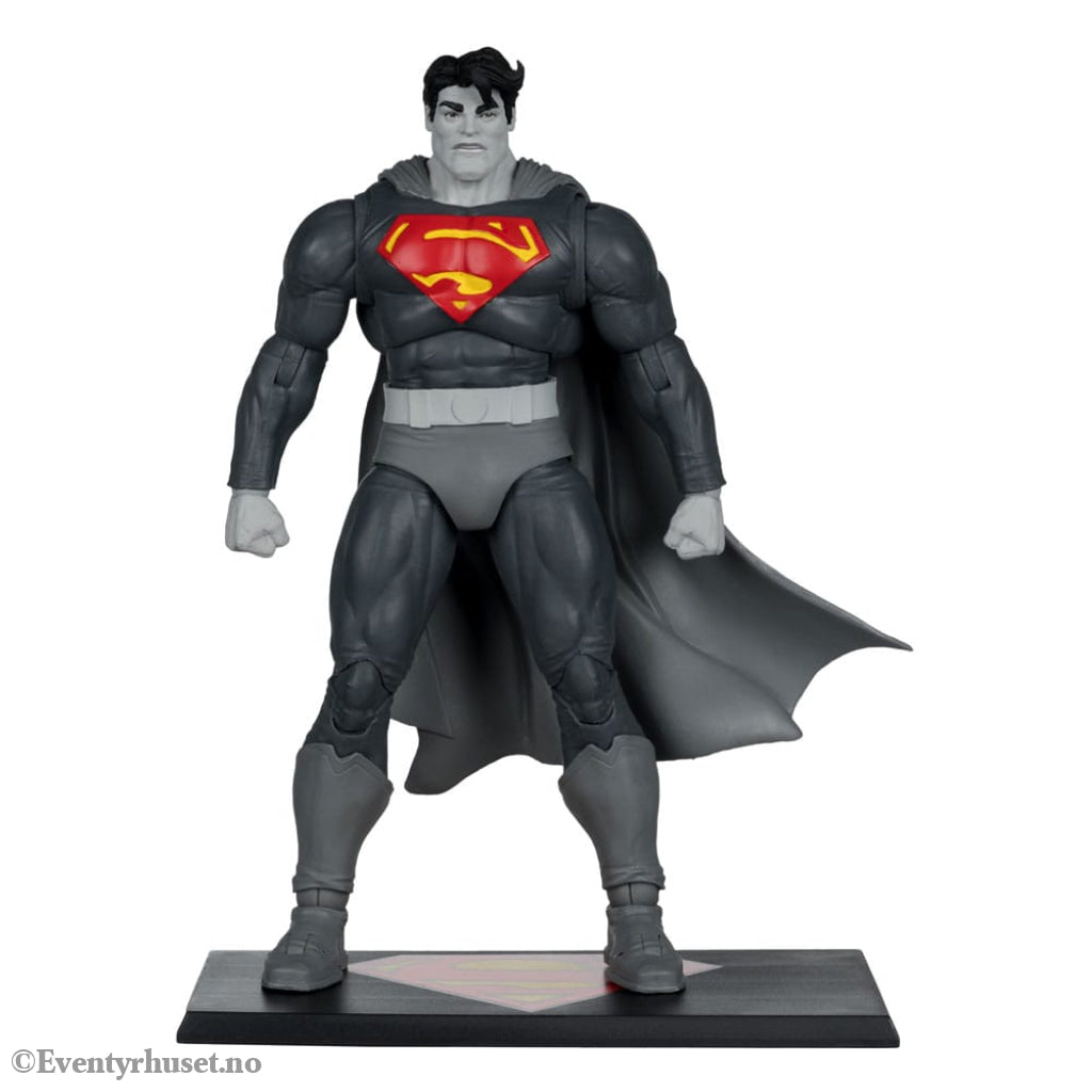 DC Multiverse Action Figure Superman (The Dark Knight Returns) (Black & White Accent Edition) (Gold Label) 18 cm Toys