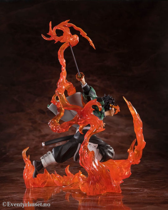 Demon Slayer: Kimetsu no Yaiba FiguartsZERO PVC Statue Kamado Tanjiro (Kyojuro Rengoku’s Sword Guard Ver.) 19 cm Manga