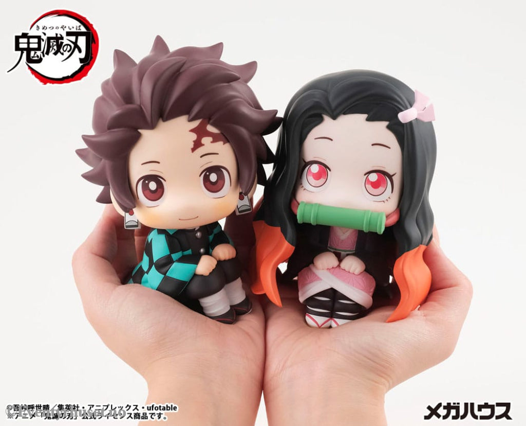 Demon Slayer Kimetsu no Yaiba Look Up PVC Statue Tanjiro Kamado 11 cm Manga & Anime