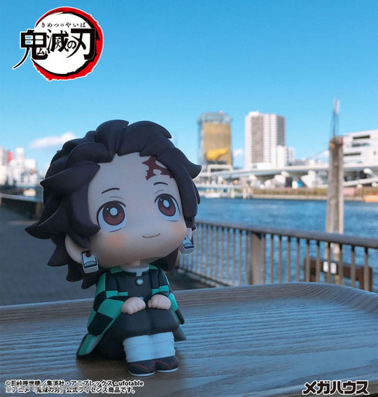 Demon Slayer Kimetsu no Yaiba Look Up PVC Statue Tanjiro Kamado 11 cm Manga & Anime