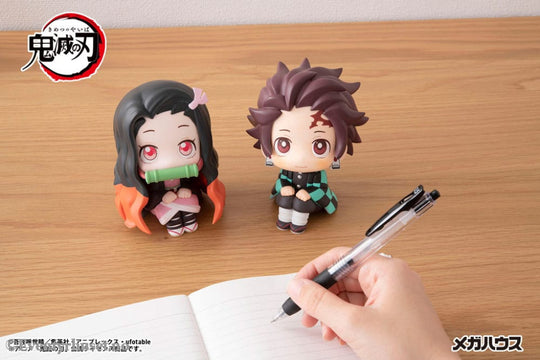 Demon Slayer Kimetsu no Yaiba Look Up PVC Statue Tanjiro Kamado 11 cm Manga & Anime