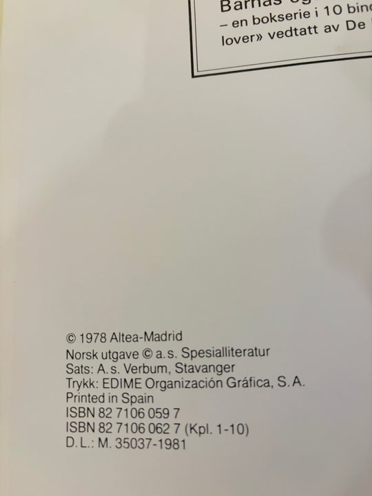 Den barnløse dalen. Bok.