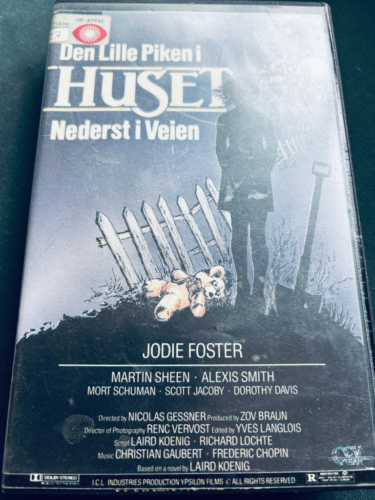 Den lille piken i huset nederst i veien. 1976. VHS Big Box. VHS Big Box