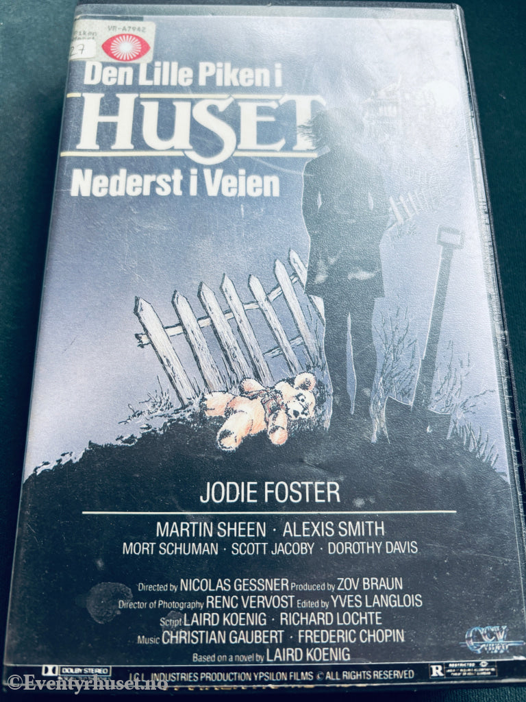 Den lille piken i huset nederst i veien. 1976. VHS Big Box. VHS Big Box