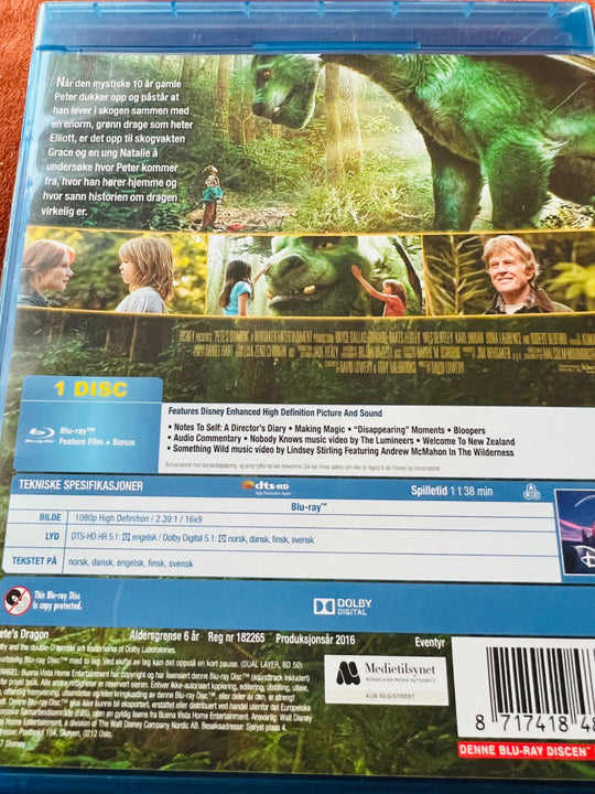 Disney Blu-Ray. Peter & Dragen. Blu-Ray Disc