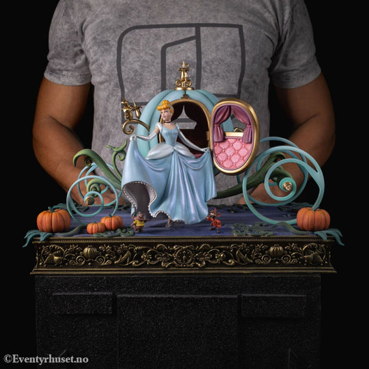 Disney Classics Deluxe Art Scale Statue 1/10 Cinderella 30 cm Collectibles