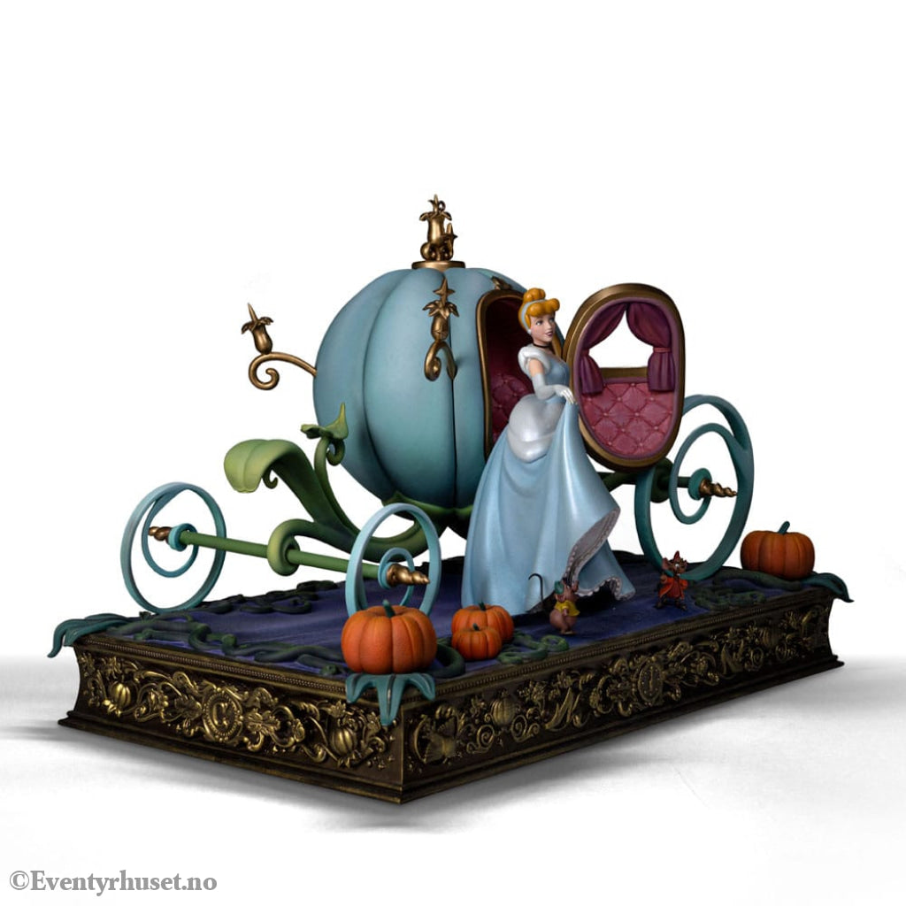 Disney Classics Deluxe Art Scale Statue 1/10 Cinderella 30 cm Collectibles