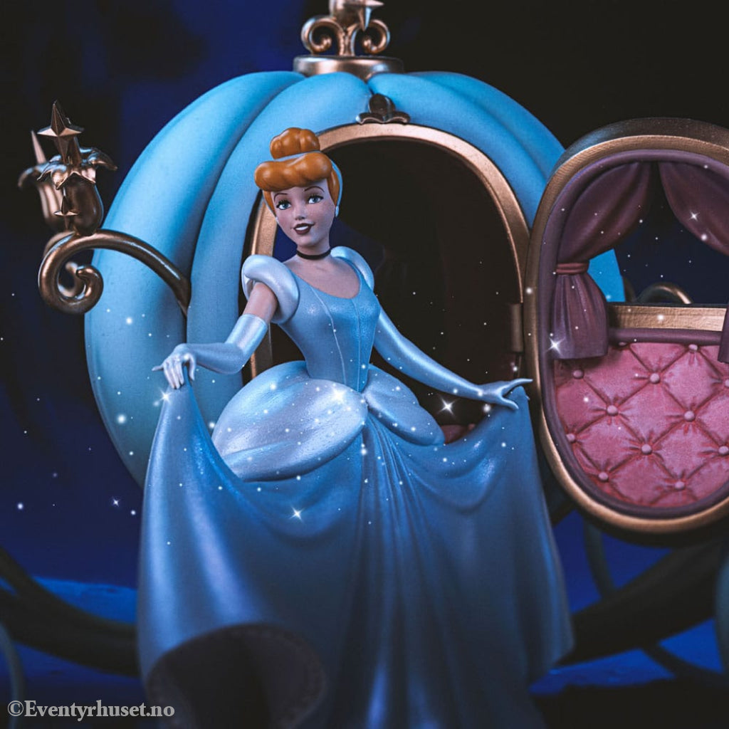 Disney Classics Deluxe Art Scale Statue 1/10 Cinderella 30 cm Collectibles