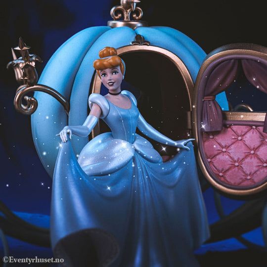 Disney Classics Deluxe Art Scale Statue 1/10 Cinderella 30 cm Collectibles