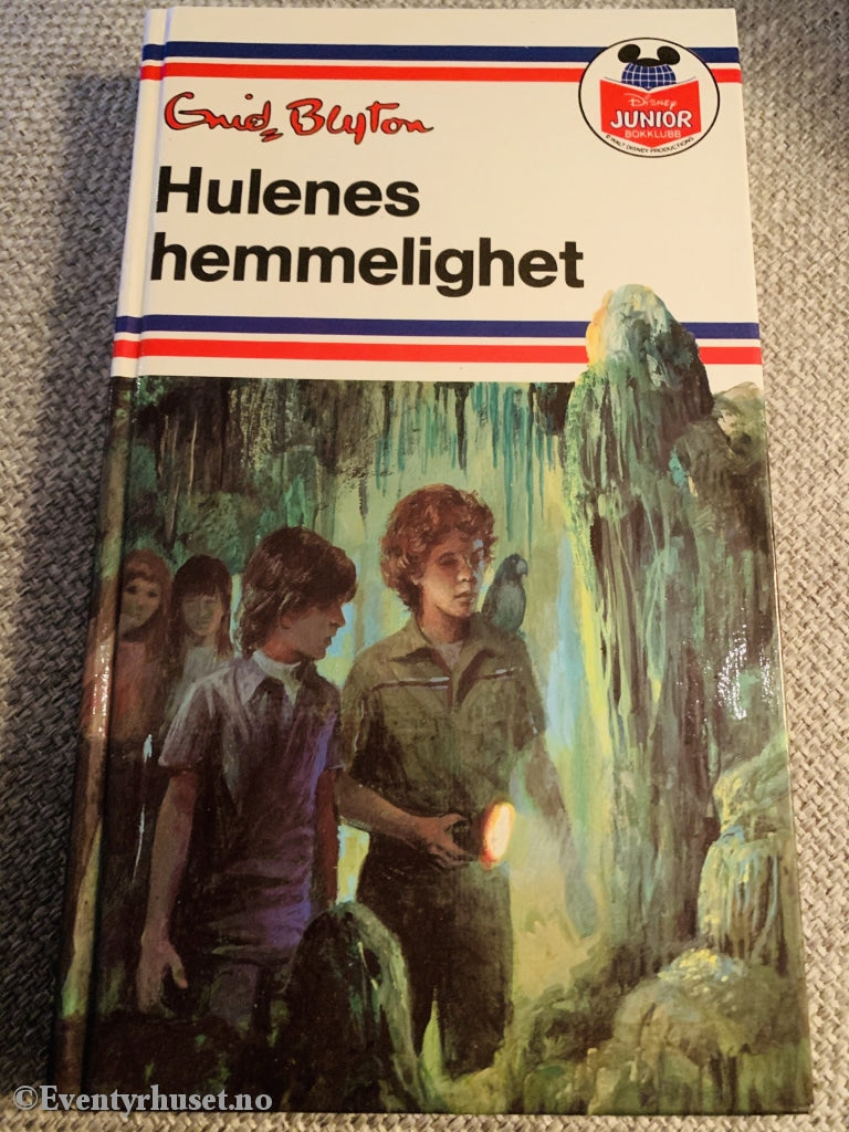 Disney Junior Bokklubb. Hulenes Hemmelighet. 1985. Vampyr-Læreren. Fortelling