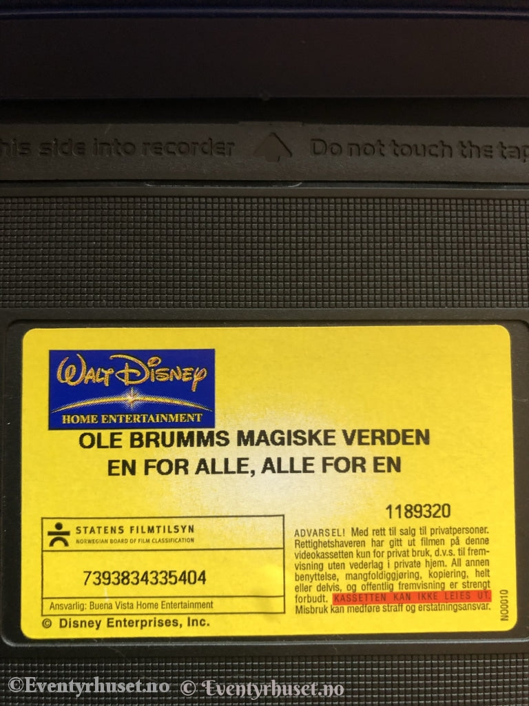 Disney Vhs. 1189320. Ole Brumms Magiske Verden. En For Alle En. 2002. Vhs