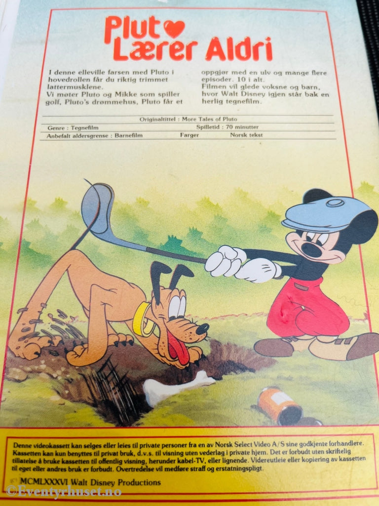 Disney Vhs Big Box. Pluto Lærer Aldri.