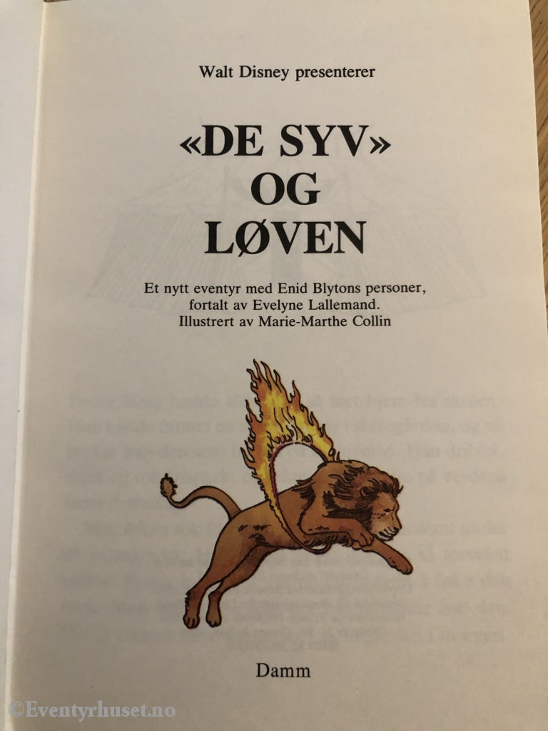 Disneys Beste. 1989. «De Syv» Og Løven. Fortelling