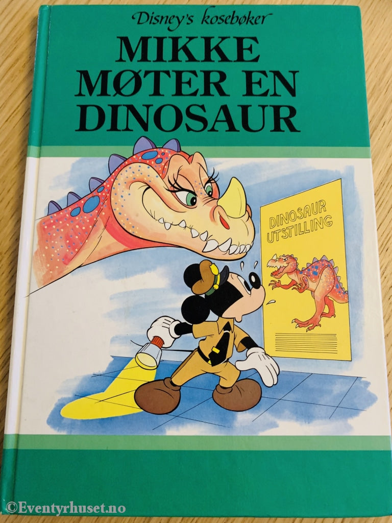 Disneys Kosebøker: Mikke Møter En Dinosaur. Fortelling