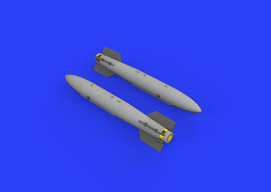 B43-0 Nuclear Weapon w/SC43-4/-7 tail assembly