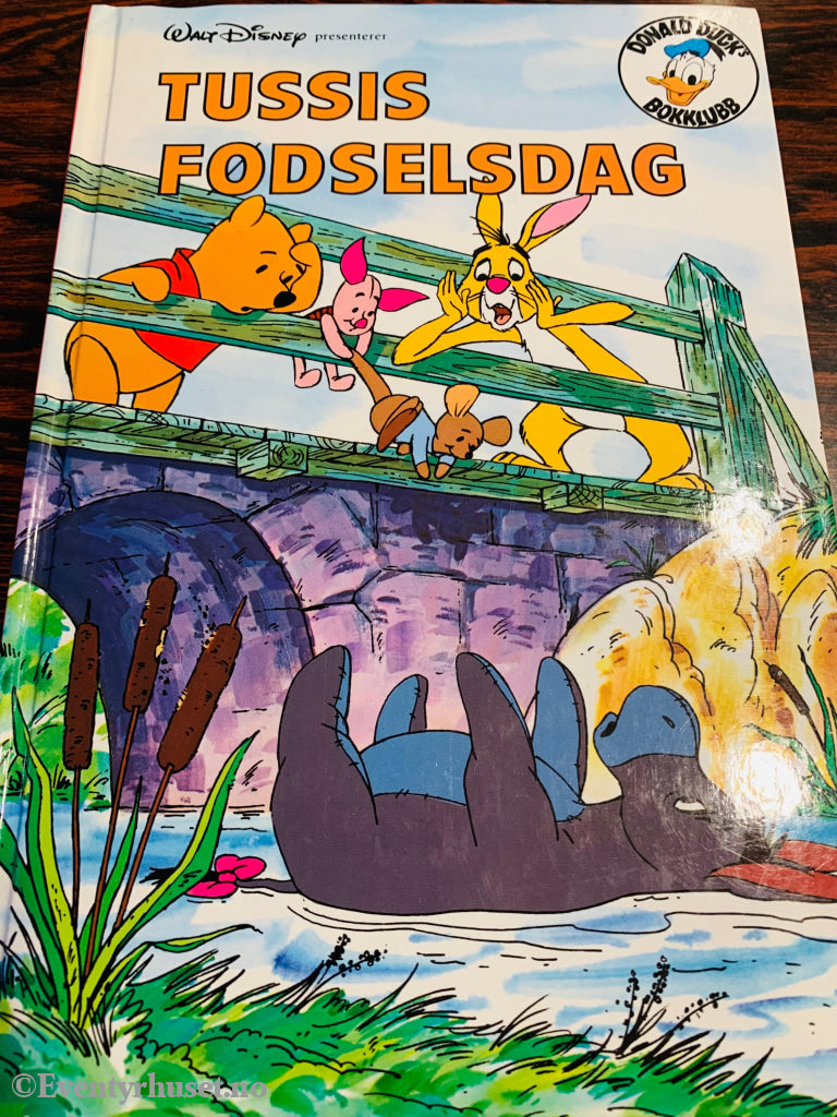 Donald Ducks Bokklubb. 1983/94. Tussis Fødselsdag. Fortelling