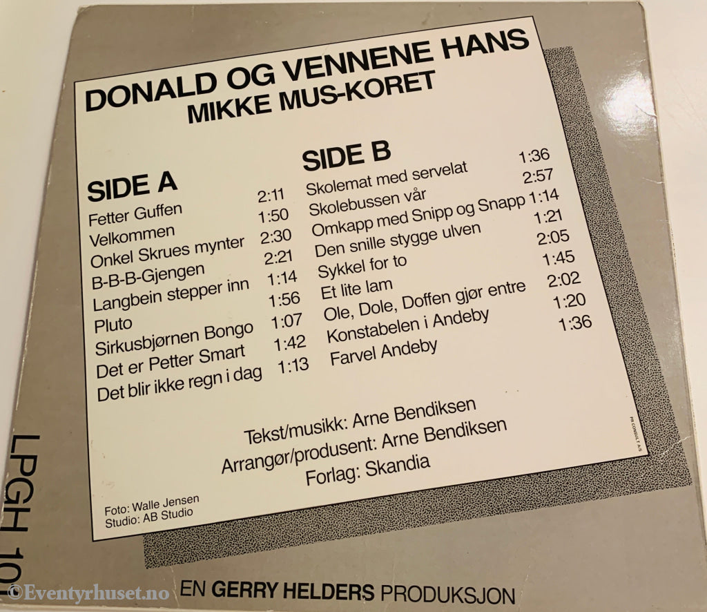 Donald og vennene hans. 1983. Mikke Mus-koret. LP.