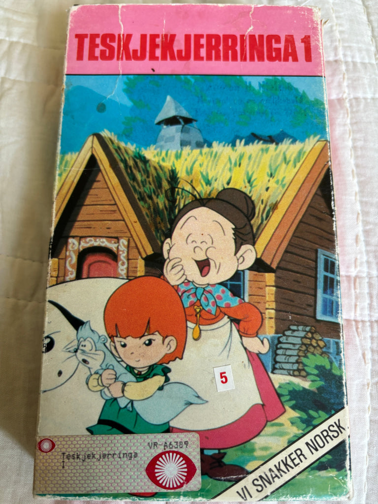 Download / Stream: Teskjekjerringa. Vol. 1. VHS SB Slipcase. Norwegian dubbing. VHS