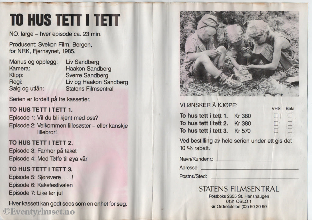 Download / Stream: To hus tett i tett - og vi som bor her. 1985. VHS Big Box. Norwegian. VHS