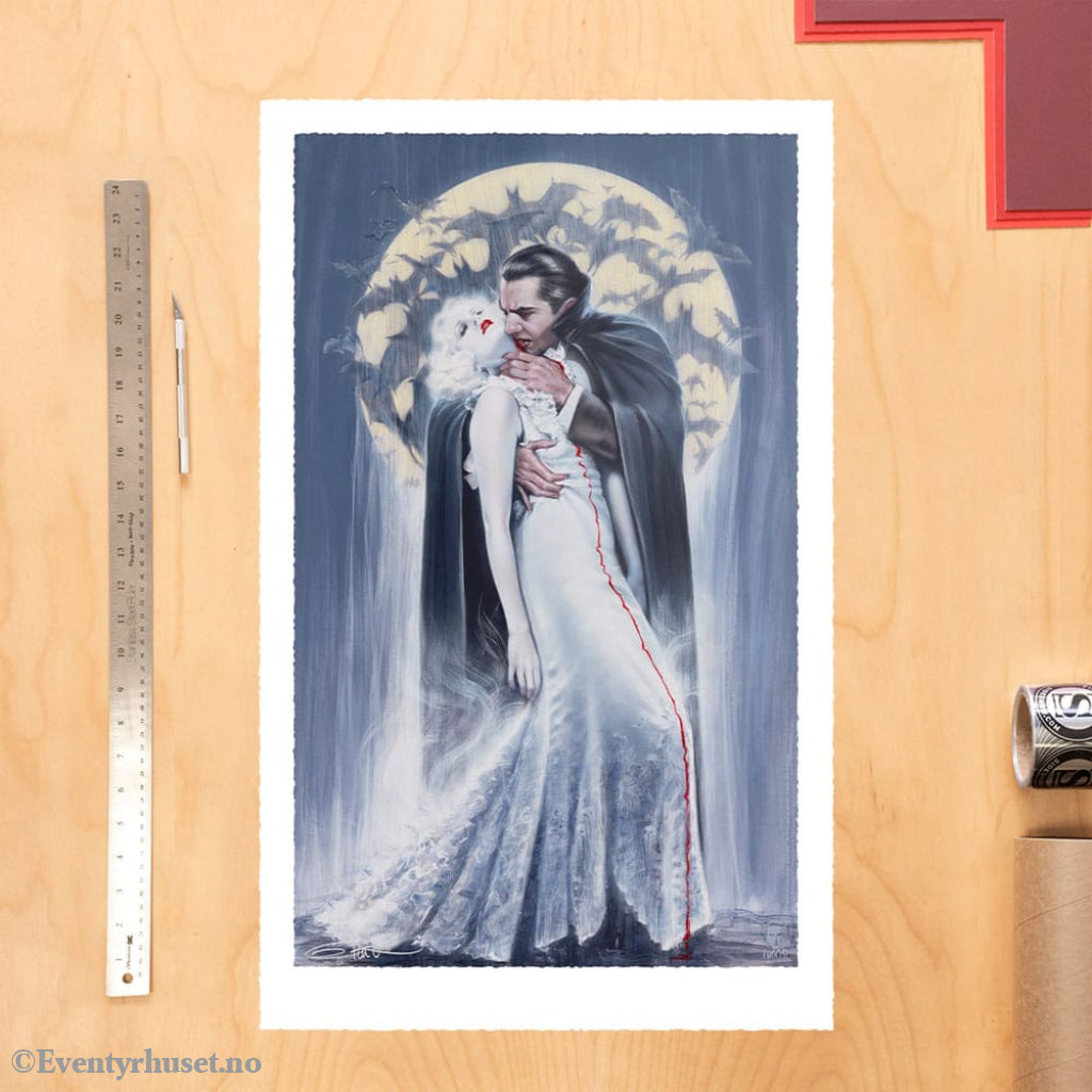 Dracula Art Print The Kiss by Olivia De Berardinis 70 x 43 cm - unframed Home & Gifts