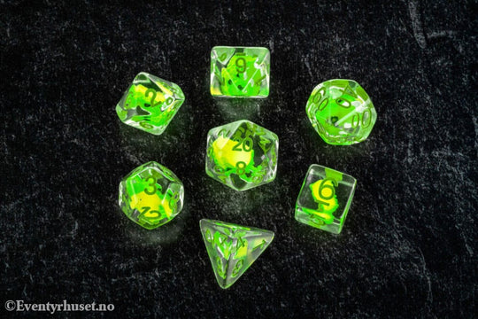 Dragon Storm Inclusion Dice Set Green Dragon (7) Games