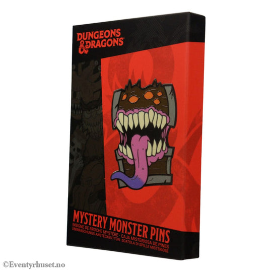 Dungeons & Dragons World Pin Badge Display 50th Anniversary Mystery Pin Badge (12) Fashion & Accessories