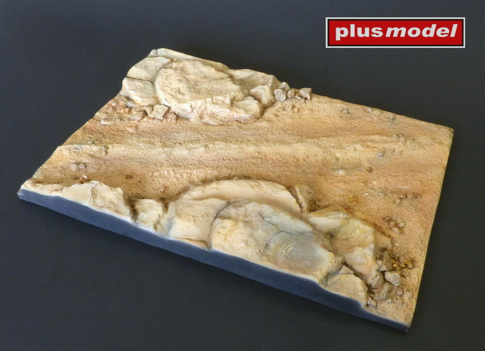 Display base – Path between the rocks