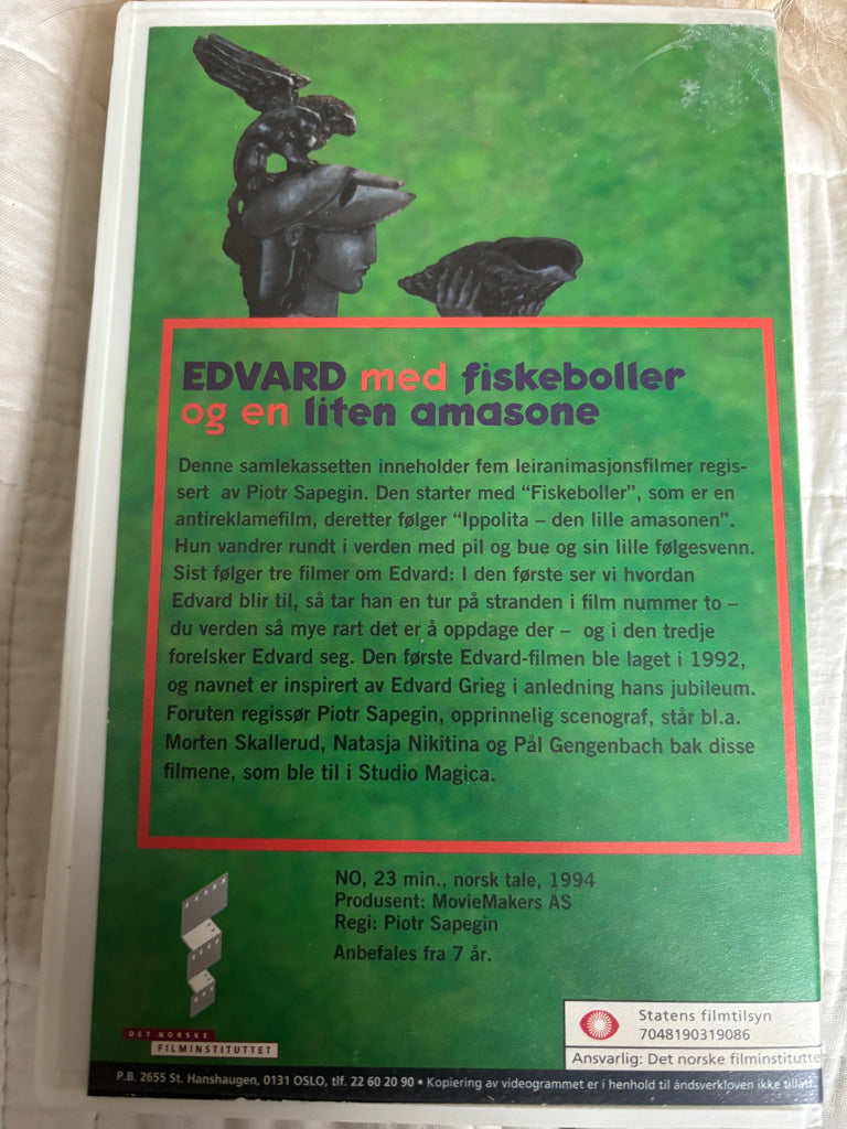 Edvard med fiskeboller og en liten amasone. 1994. VHS Big Box. VHS Big Box