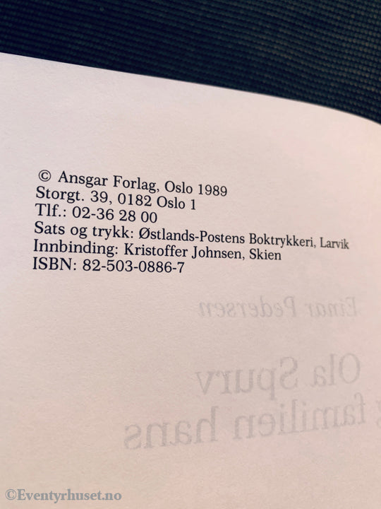 Einar Pedersen. Ola Spurv og familien hans. Bok.