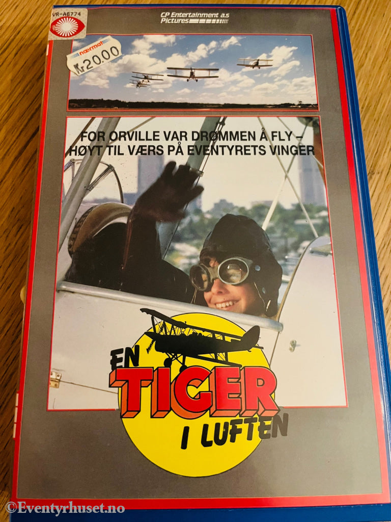 En Tiger I Luften. 1985. Vhs Big Box. Box