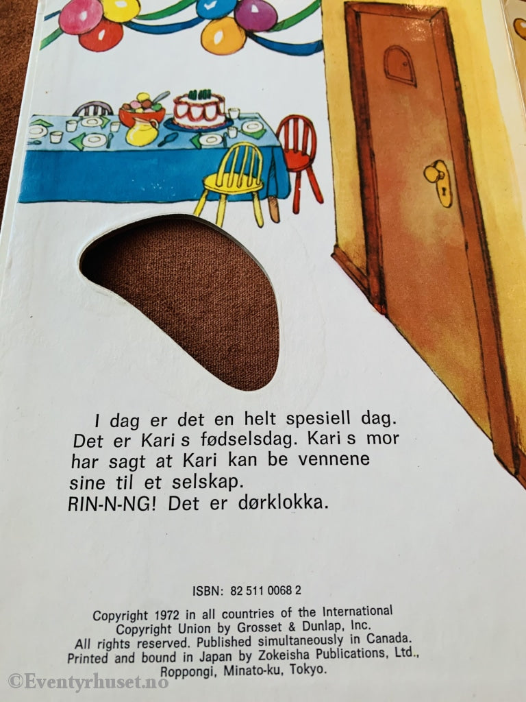 En Triangel-Bok: Vi Går I Selskap. 1972. Fortelling
