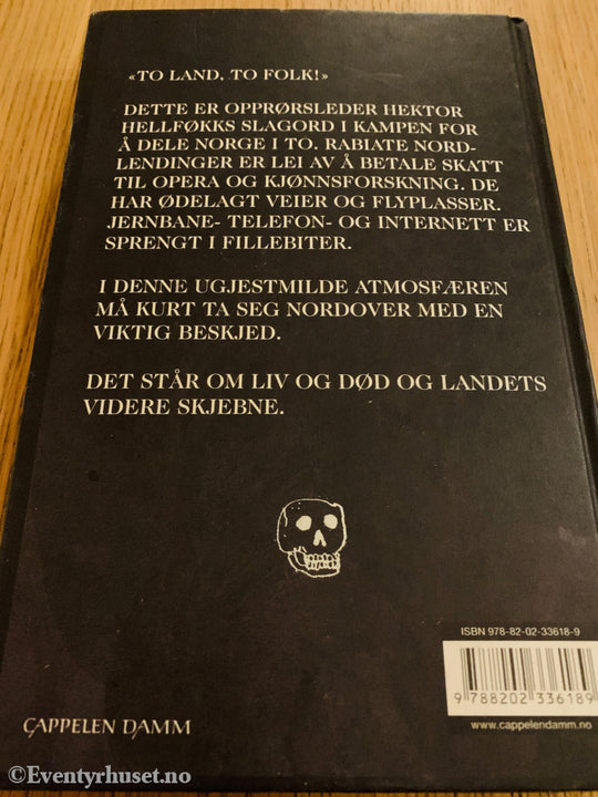 Erlend Loe. 2003. Kurt kurér. Bok.