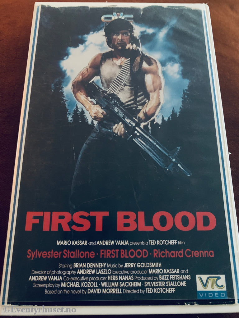 First Blood (Rambo). VHS Big Box.