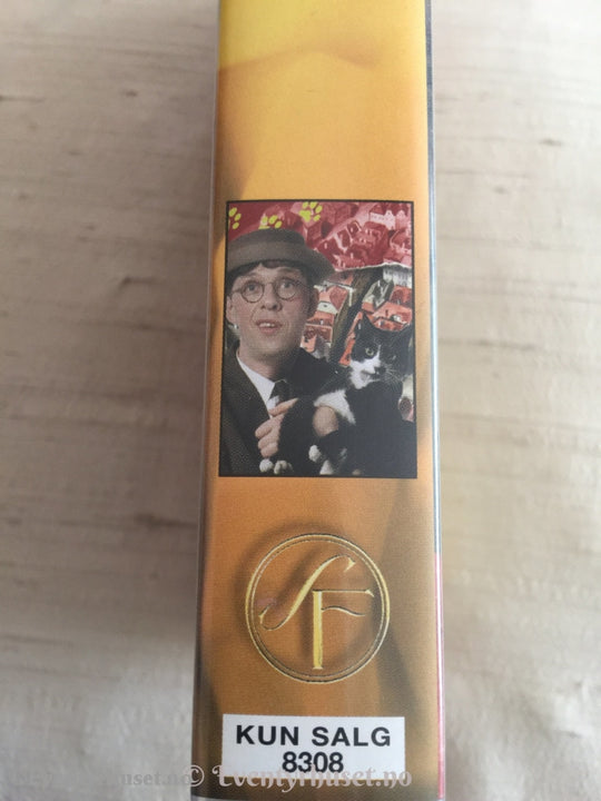 Fomlesen I Kattepine. 1999. Vhs. Vhs