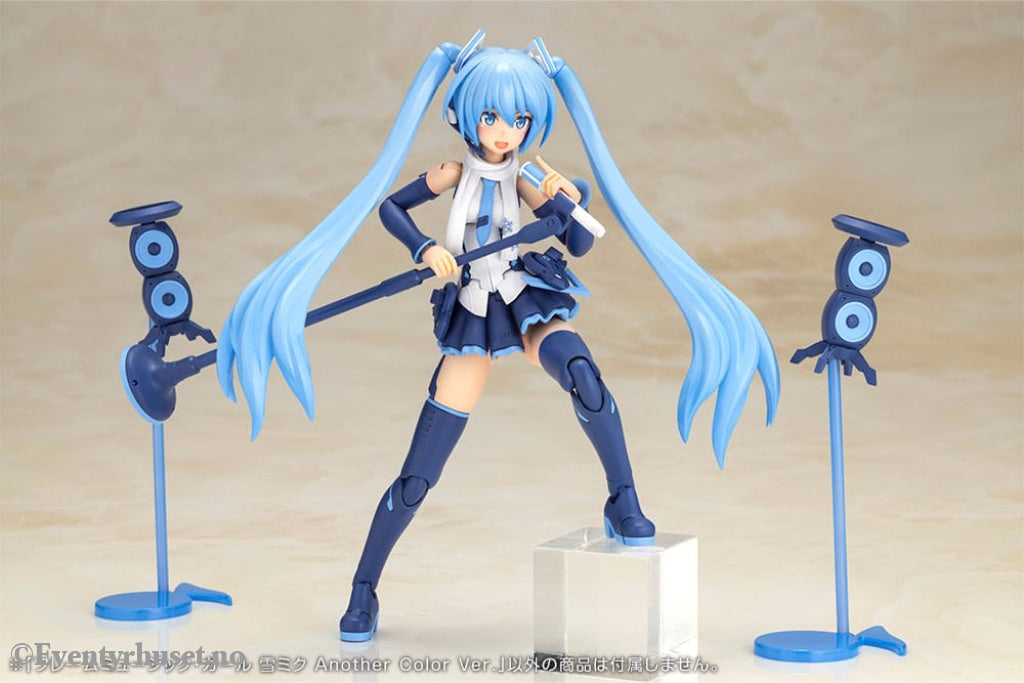 Frame Arms Girl x Hatsune Miku Plastic Model Kit Frame Music Girl Snow Miku Another Color Ver. 15 cm Manga & Anime