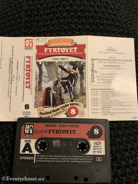 Fyrtøyet. Ulven Og Små Gjetekillingene / Stoppenålen. 1983 . Kassettbok. Kassettbok
